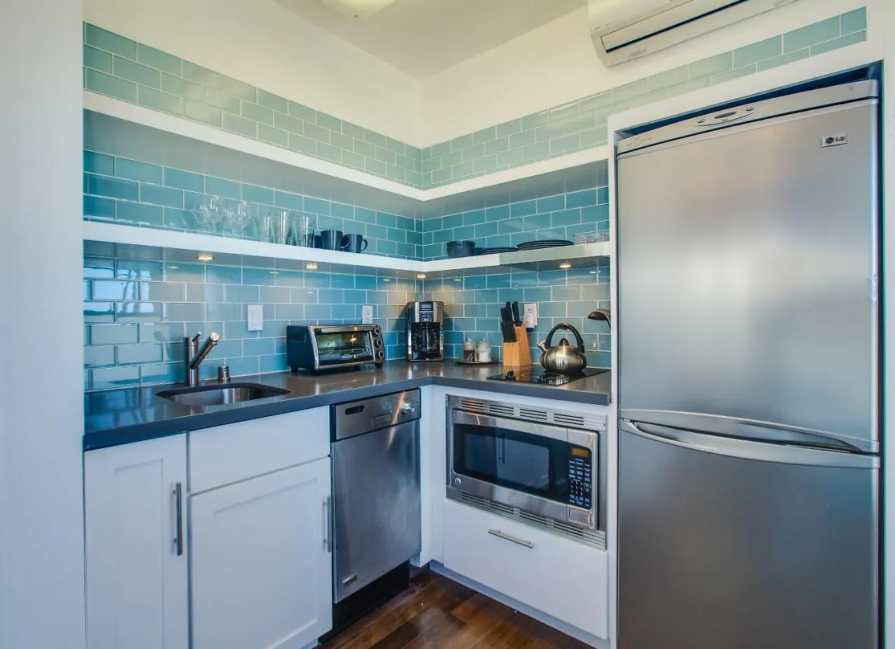Venice Breeze Suites Los Angeles