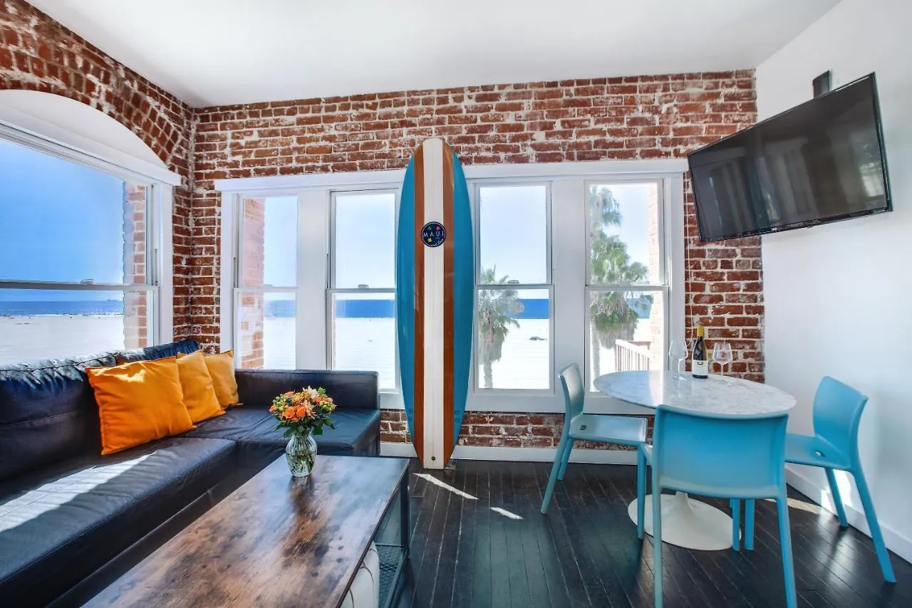 Venice Breeze Suites Los Angeles Hotel